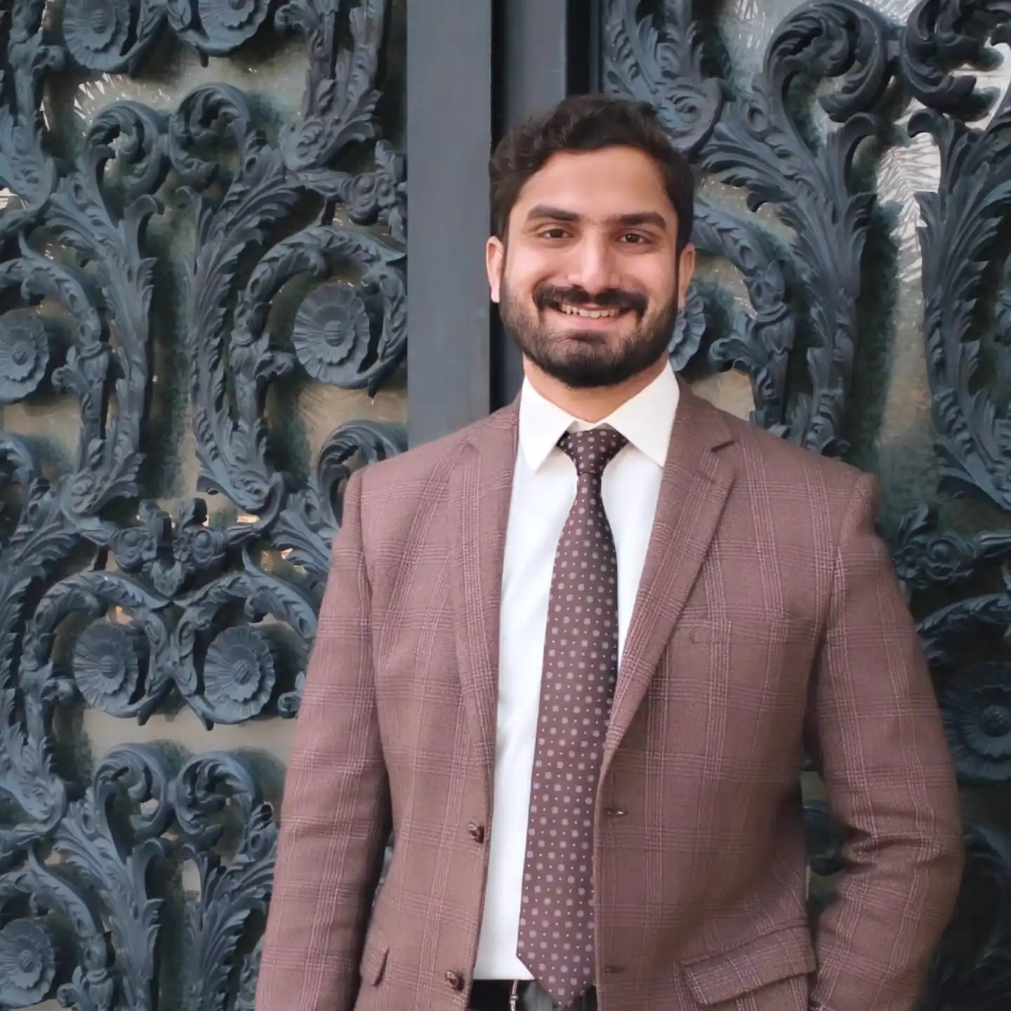 Abdul Rauf providing website development services and custom web development